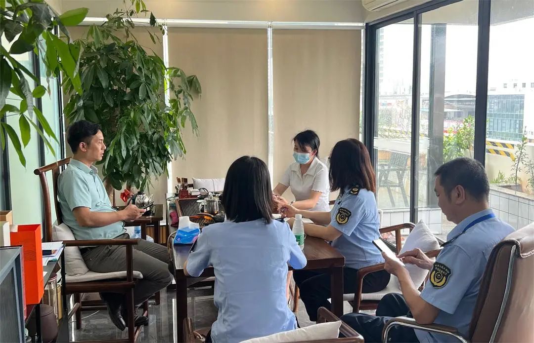 东莞市市场监管局东城分局、市检验检测认证协会前往中安认证走访调研